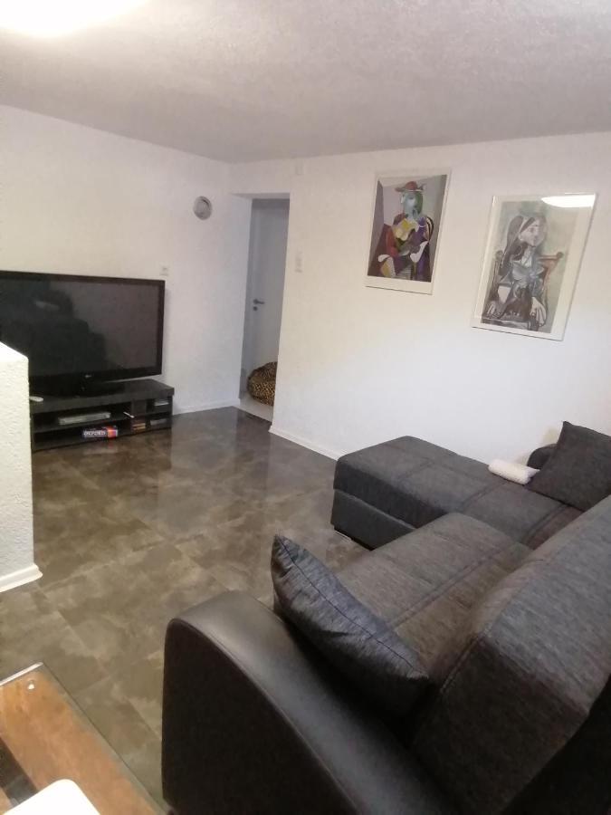 Schoene Einliegerwohnung In Hechingen Bagian luar foto