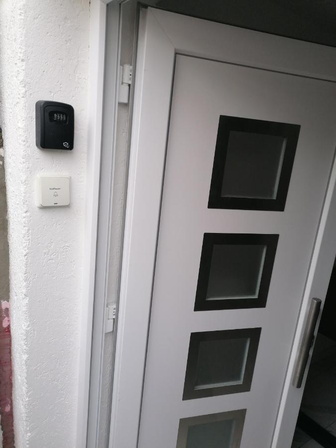 Schoene Einliegerwohnung In Hechingen Bagian luar foto