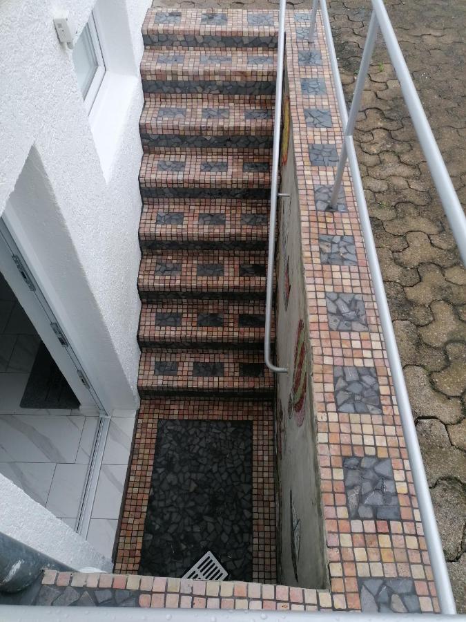 Schoene Einliegerwohnung In Hechingen Bagian luar foto