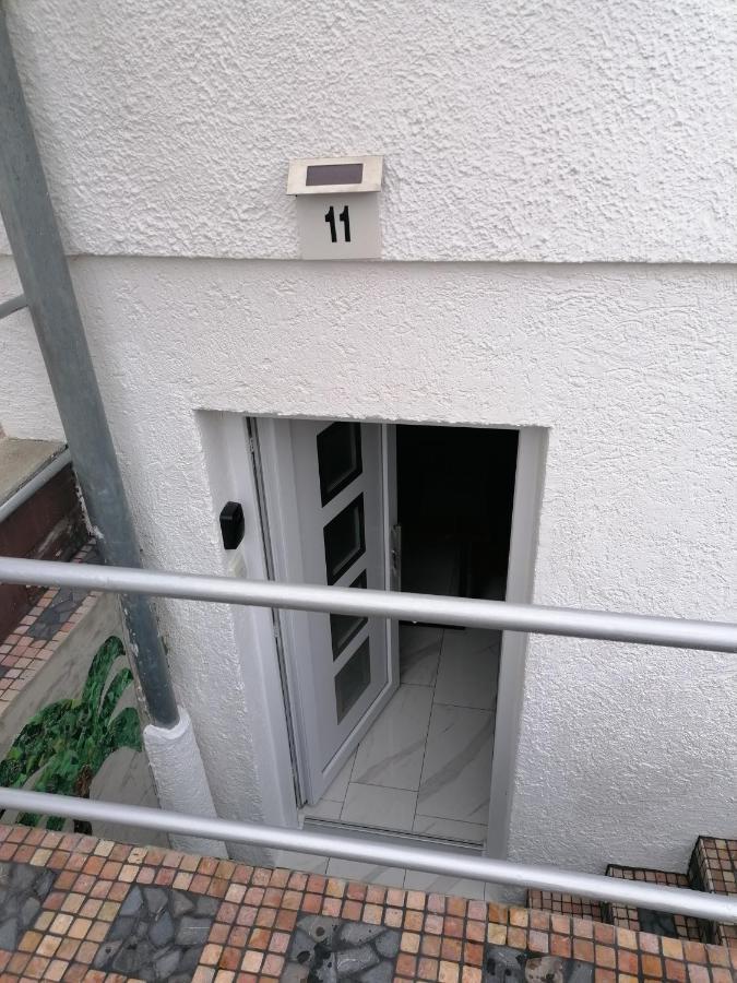 Schoene Einliegerwohnung In Hechingen Bagian luar foto