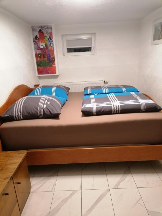 Schoene Einliegerwohnung In Hechingen Bagian luar foto